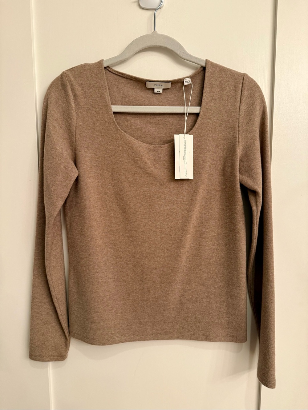 Vince Cozy Scoop Neck Long Sleeve Top in Camel M